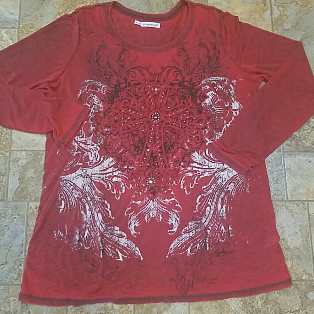 Maurices shirt